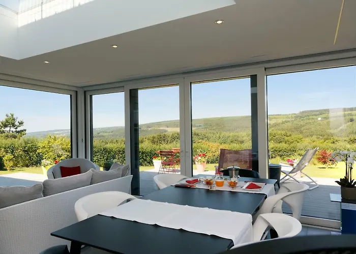 Πανσιόν The View 4*