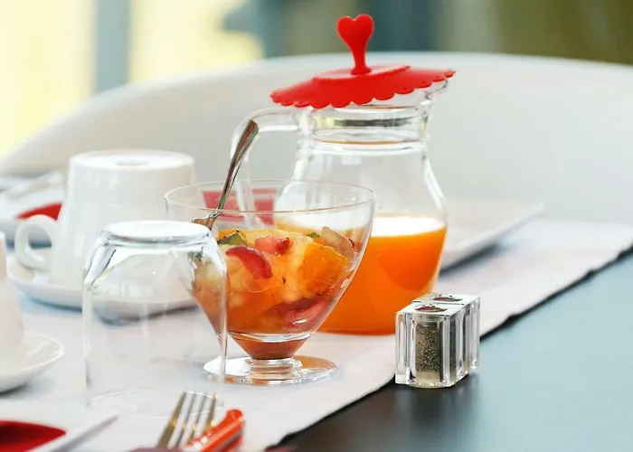 The View 招待所 4*